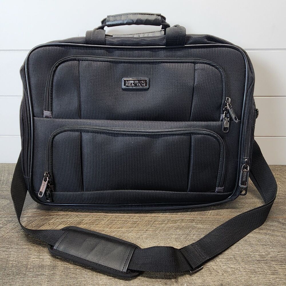Kenneth Cole Reaction EZ-Scan 17" R-Tech Laptop Messenger Bag Black
